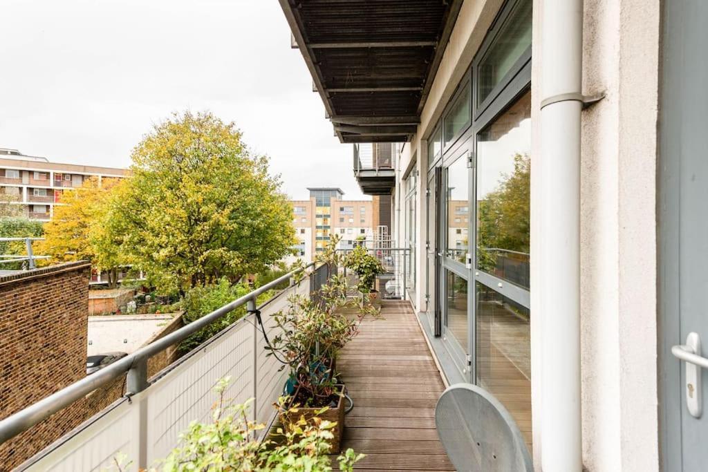 Luxurious Flat Sunny, Quiet, Design, Lift, Balcony Appartement Londen Buitenkant foto